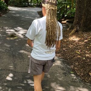 Meet your Posher, Saint